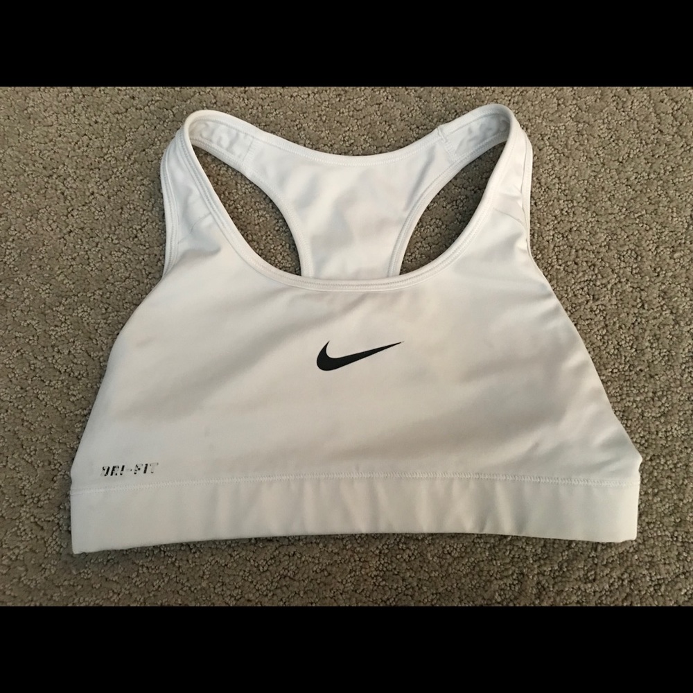 White Nike sportsbra